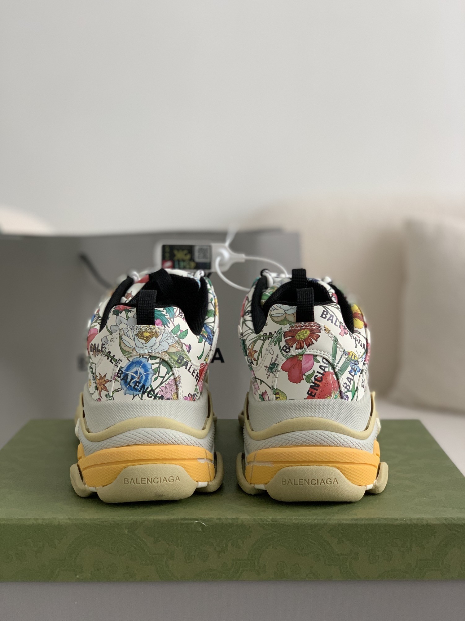 Gucci X balenciaga Triple S