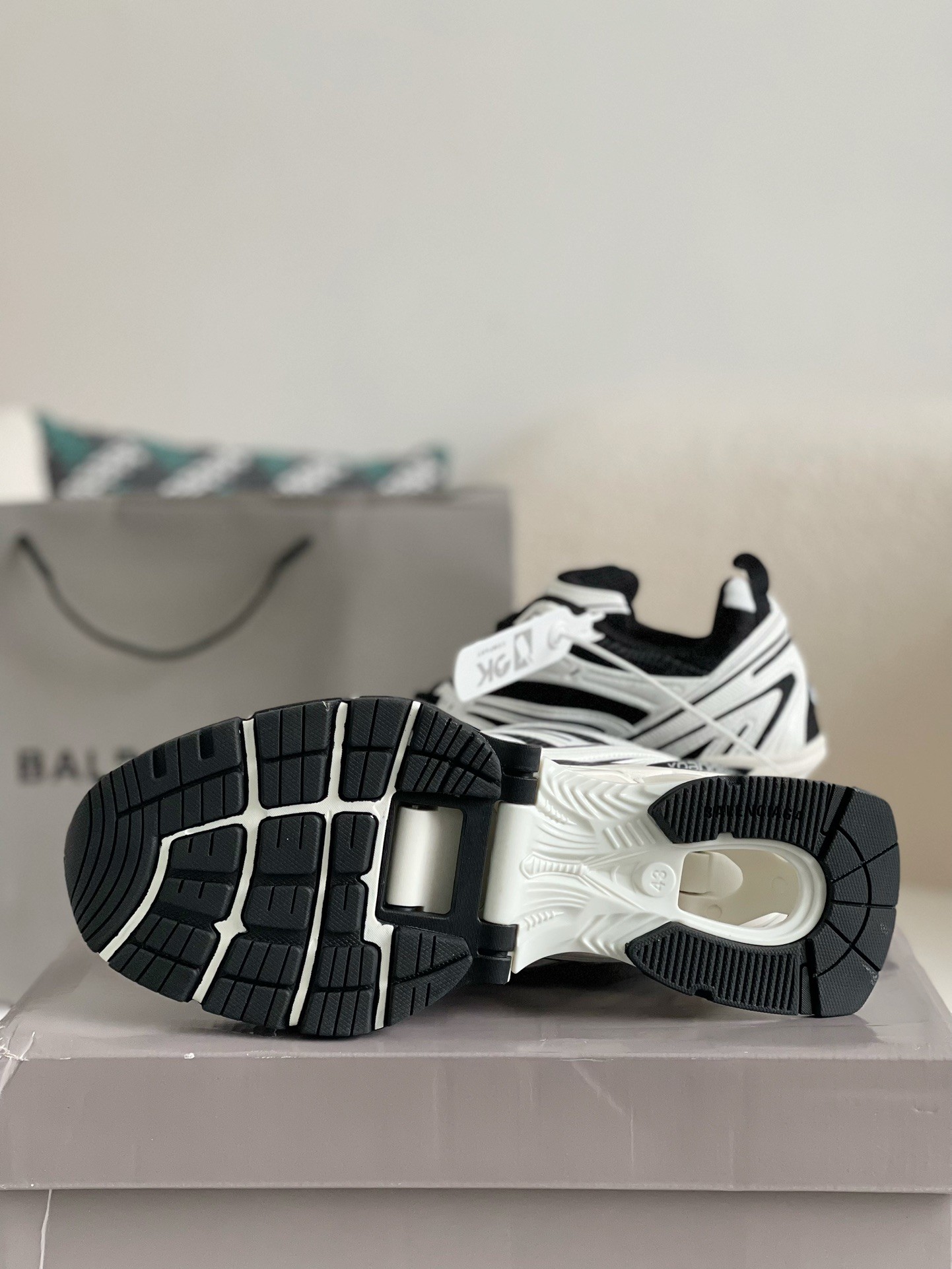 Balenciaga X-Pander Men's Floating Sne akers