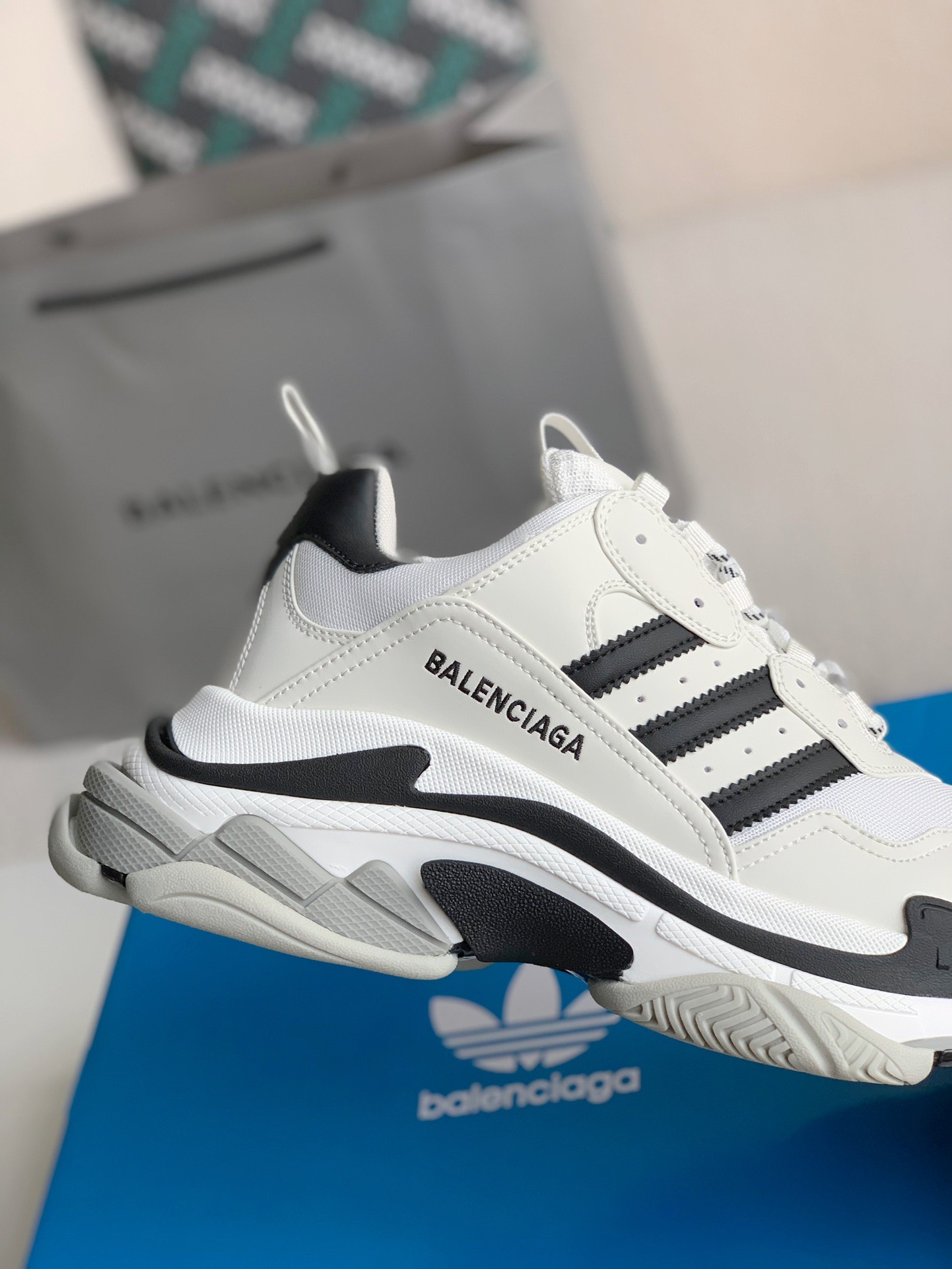 Balenciaga Runner Sneakers