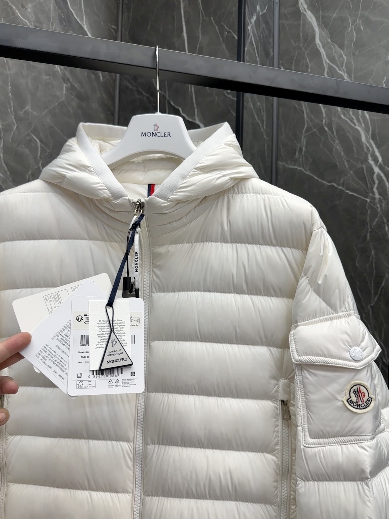 MONCLER GALION HOODED SHORT DOWNJACKET