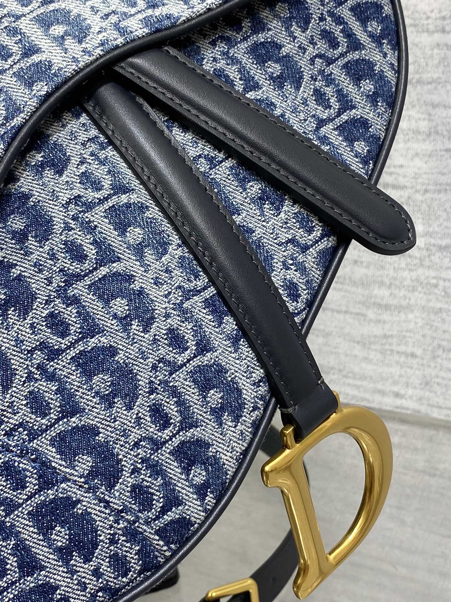 Saddle Bag with Strap Blue Denim Dior Oblique Jacquard Size 25.5*6.5*20cm