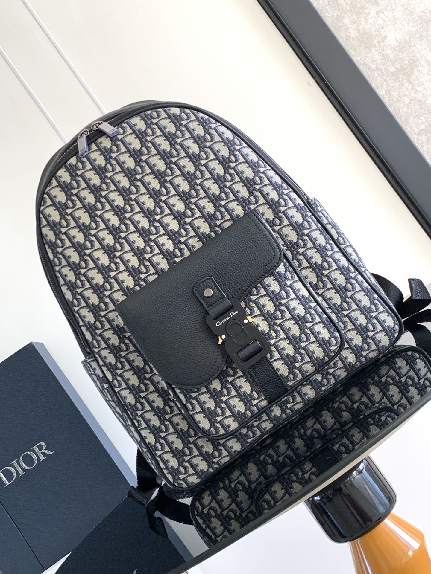 Saddle Zip Backpack Beige and Black Dior Oblique Jacquard with Black Grained Calfskin