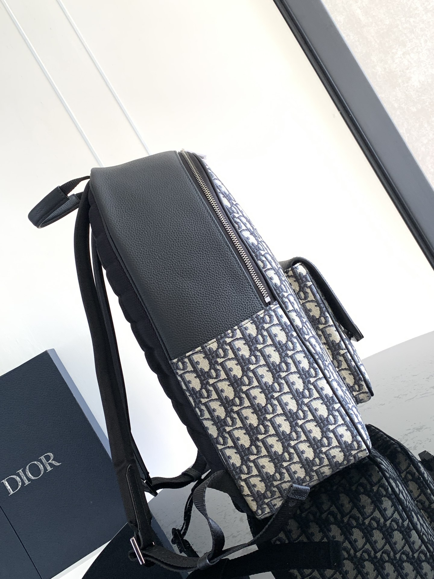 Saddle Zip Backpack Beige and Black Dior Oblique Jacquard with Black Grained Calfskin