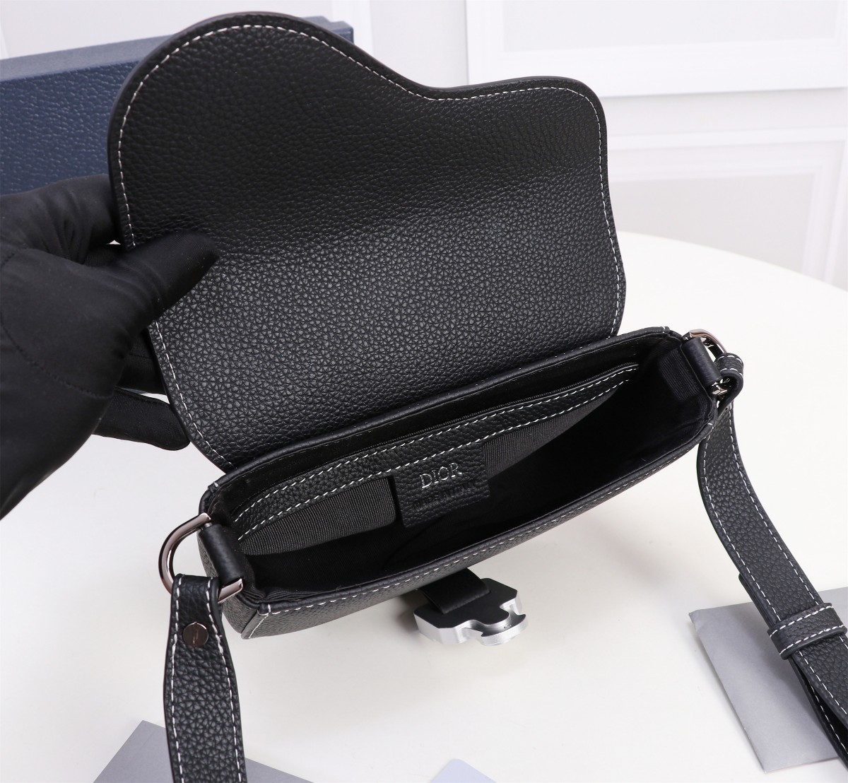 Small Saddle Messenger Bag with Flap Black Grained Calfskin 19.5 x 13 x 4.3cm