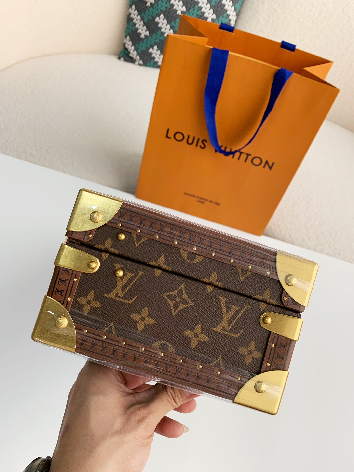 Louis Vuitton Watch Storage Box Size: 34*18*11cm