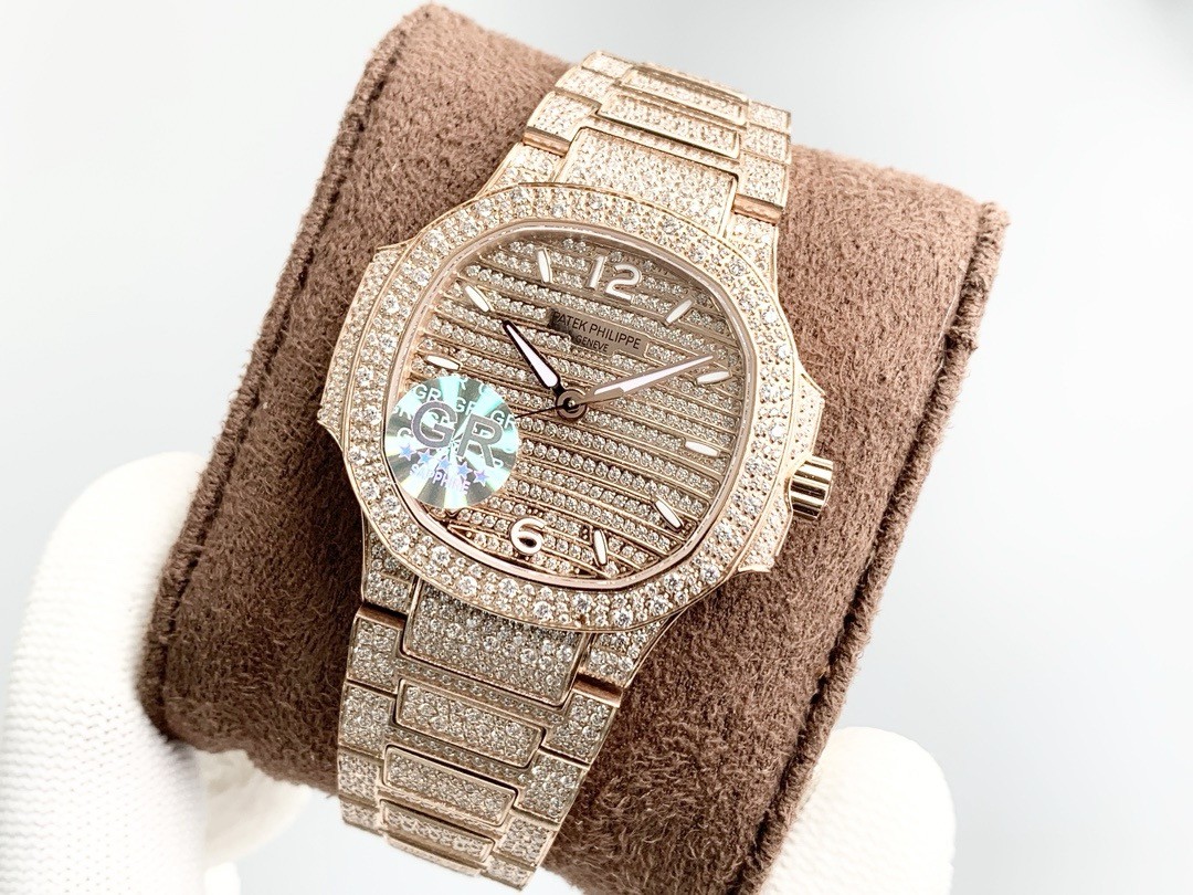 2024 Patek Philippe 7118 Women's Nau tilus Full Diamond Limited Edition