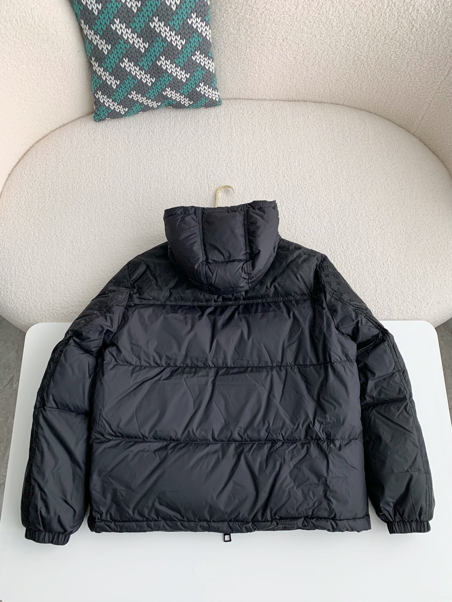 LOUIS VUITTON LOGO Down Jacket