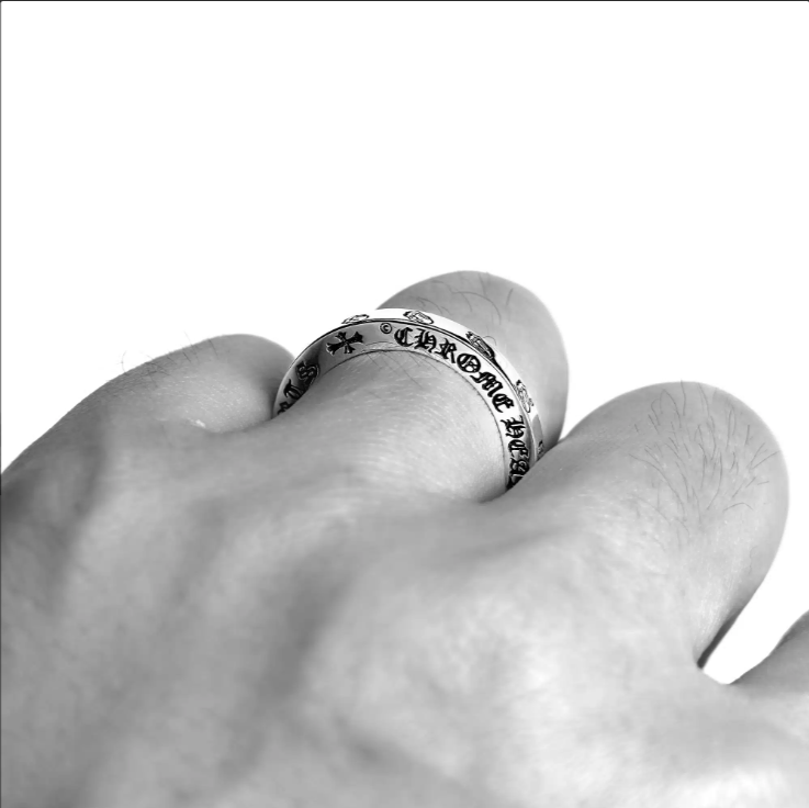 CHROME HEARTS ROLLING STONES RING – LIP & TONGUE SPACER