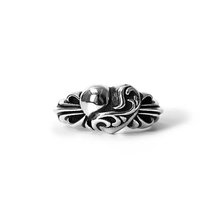 CHROME HEARTS FLORAL CROSS HEART RING