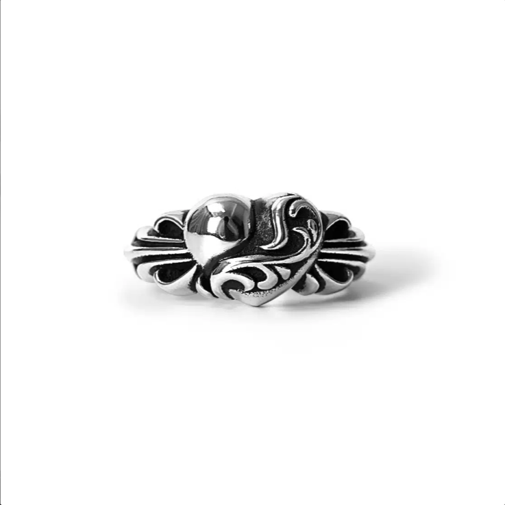 CHROME HEARTS FLORAL CROSS HEART RING