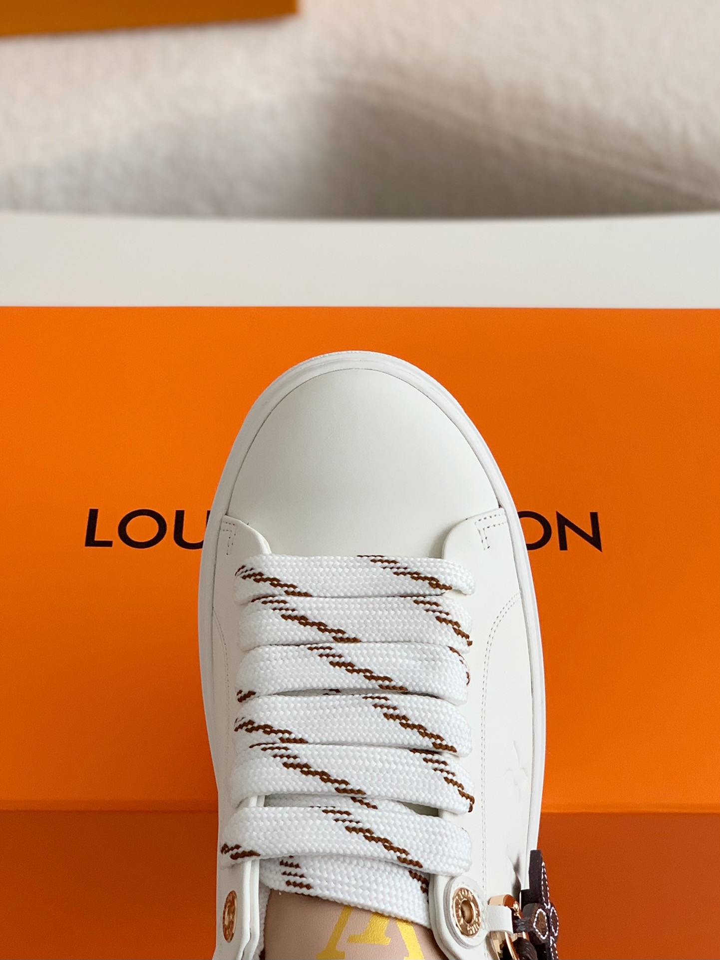 LOUIS VUITTON TIME OUT SNEAKERS