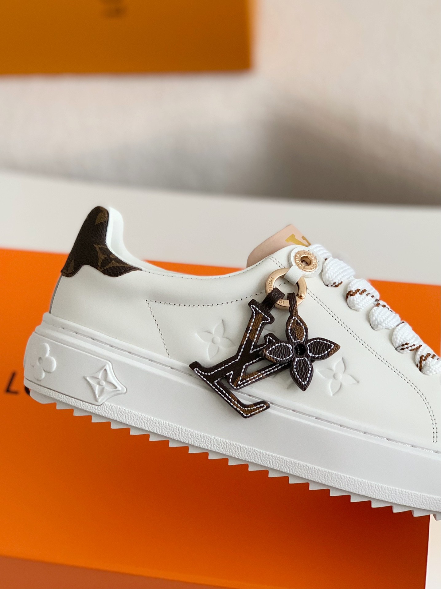 LOUIS VUITTON TIME OUT SNEAKERS