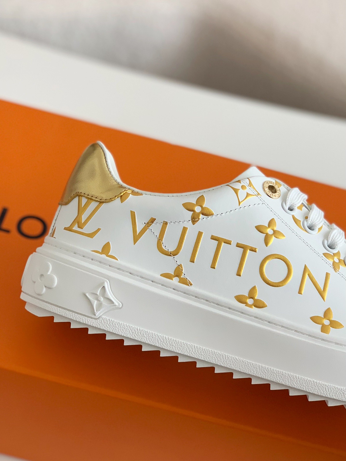 LOUIS VUITTON TIME OUT SNEAKERS