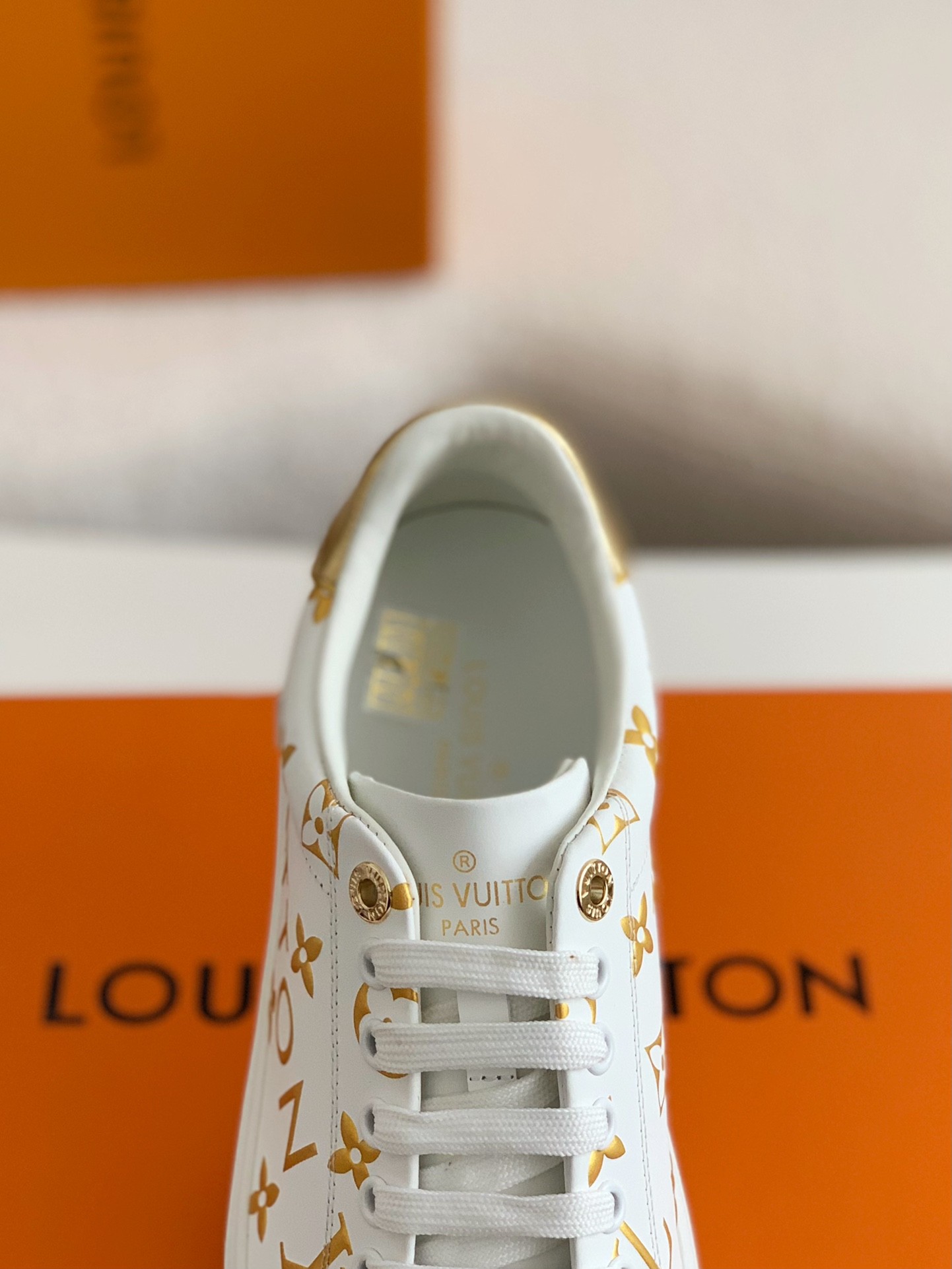 LOUIS VUITTON TIME OUT SNEAKERS