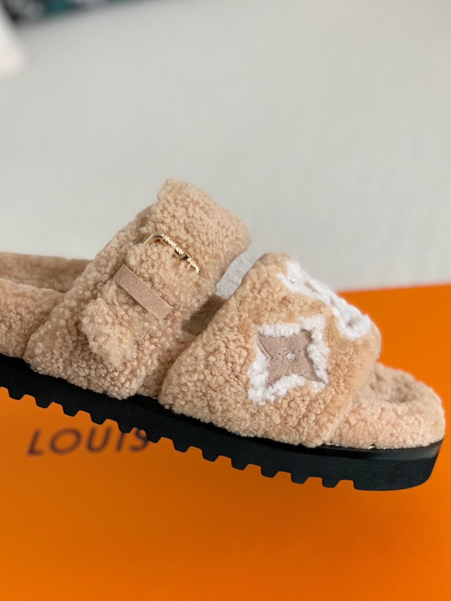 Louis Vuitton PASEO COMFORT Wome n's Sandals