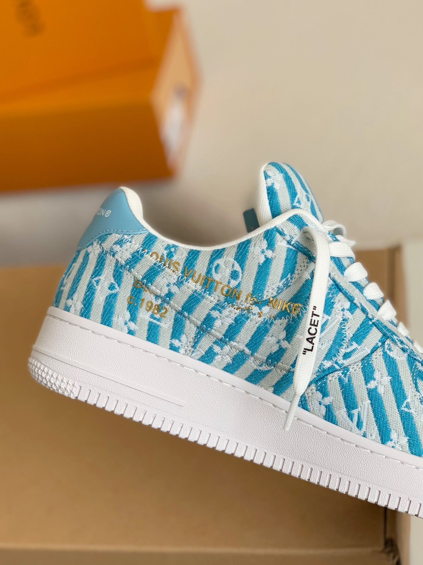 LOUIS VUITTON X NIKE AIR FORCE 1 SNEAKER