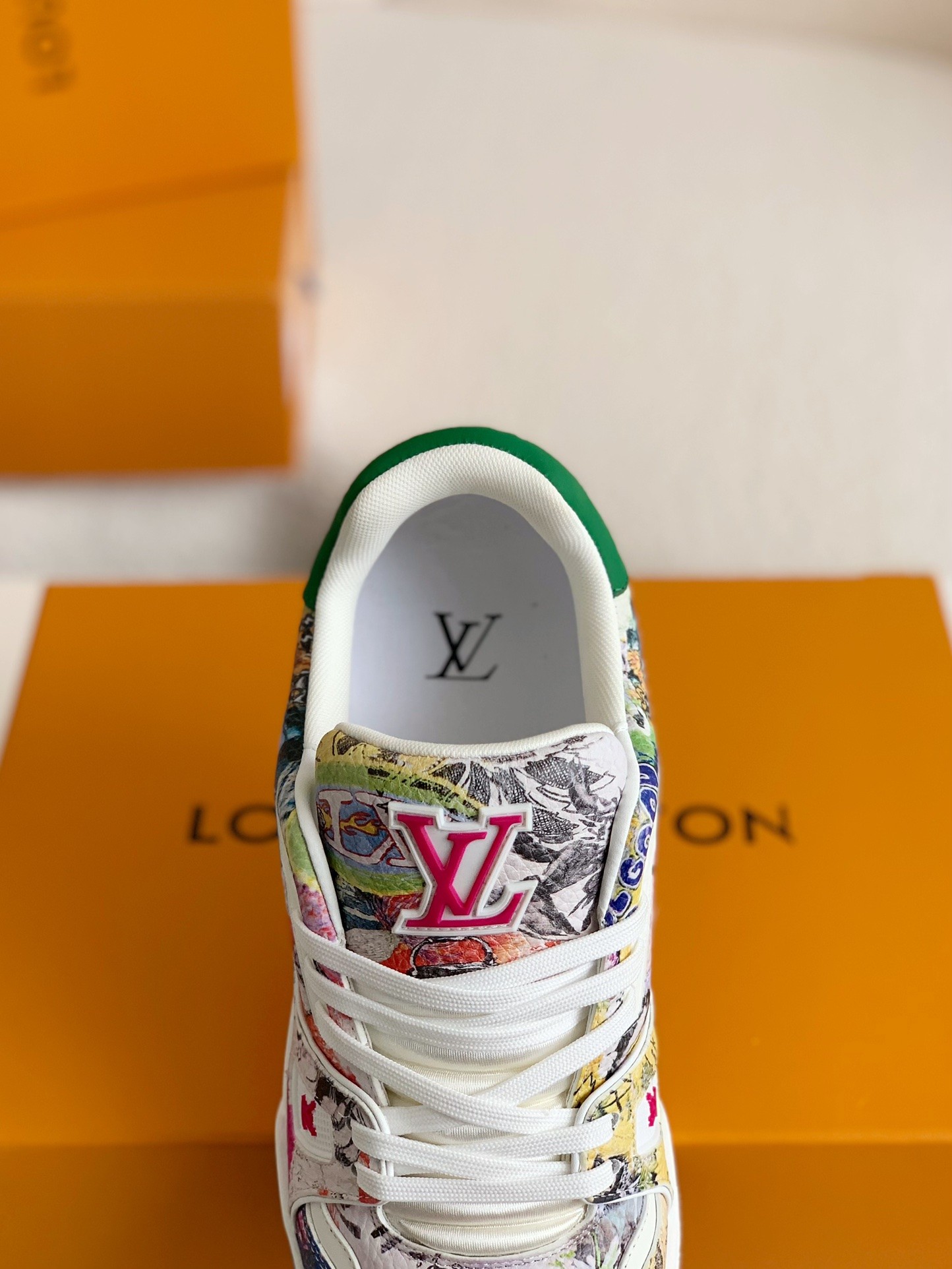 LOUIS VUITTON TRAINER SNEAKERS