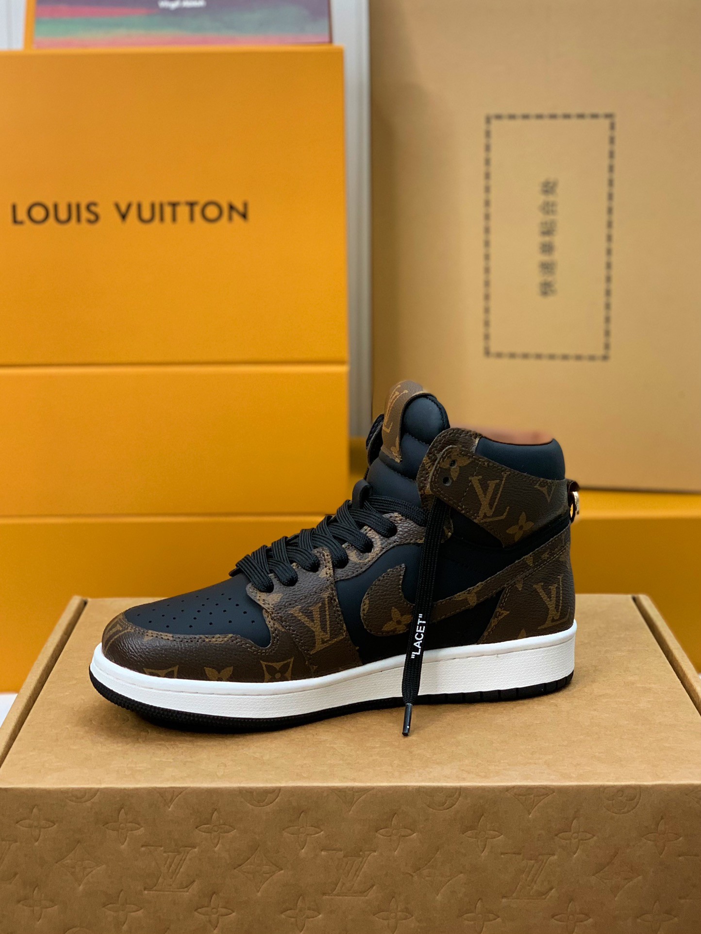 LOUIS VUITTON X NIKE AIR FORCE 1 Sneaker High-tops