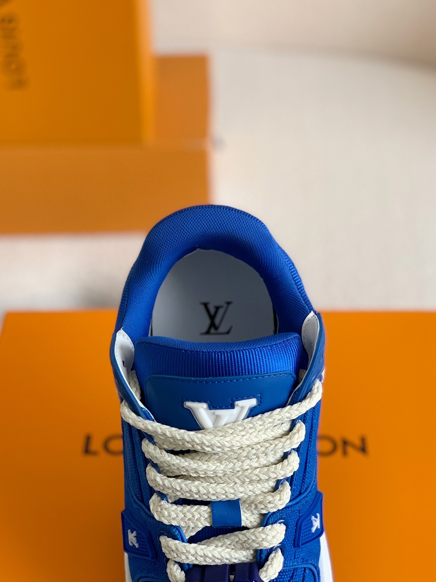 LOUIS VUITTON TRAINER MAXI SNEAKERS