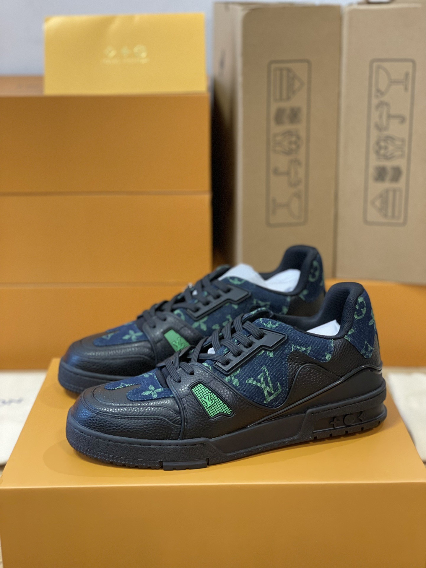 LOUIS VUITTON TRAINER 1A9IQ5 Sneaker