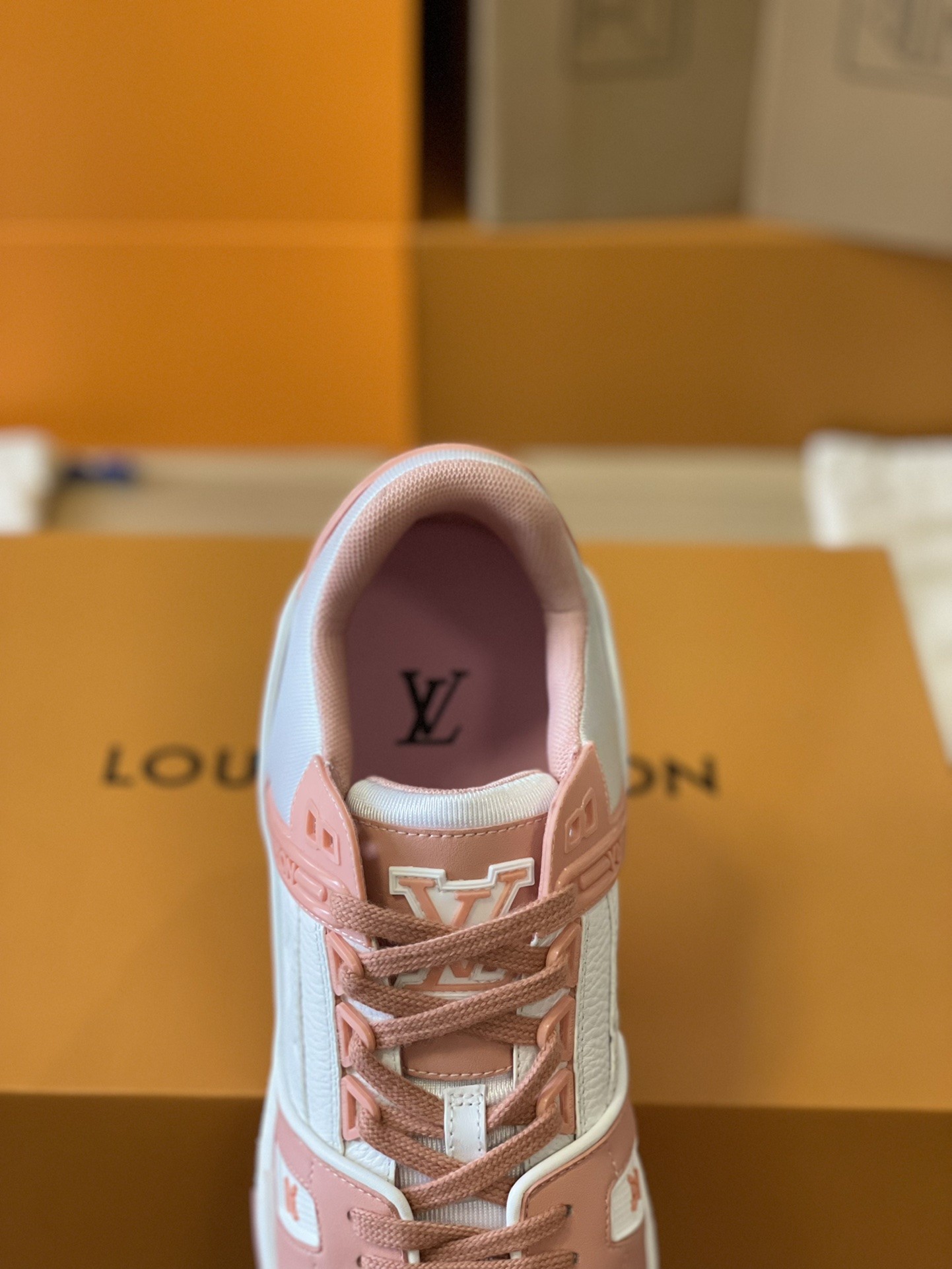 LOUIS VUITTON TRAINER 1A8KB8 Sneaker