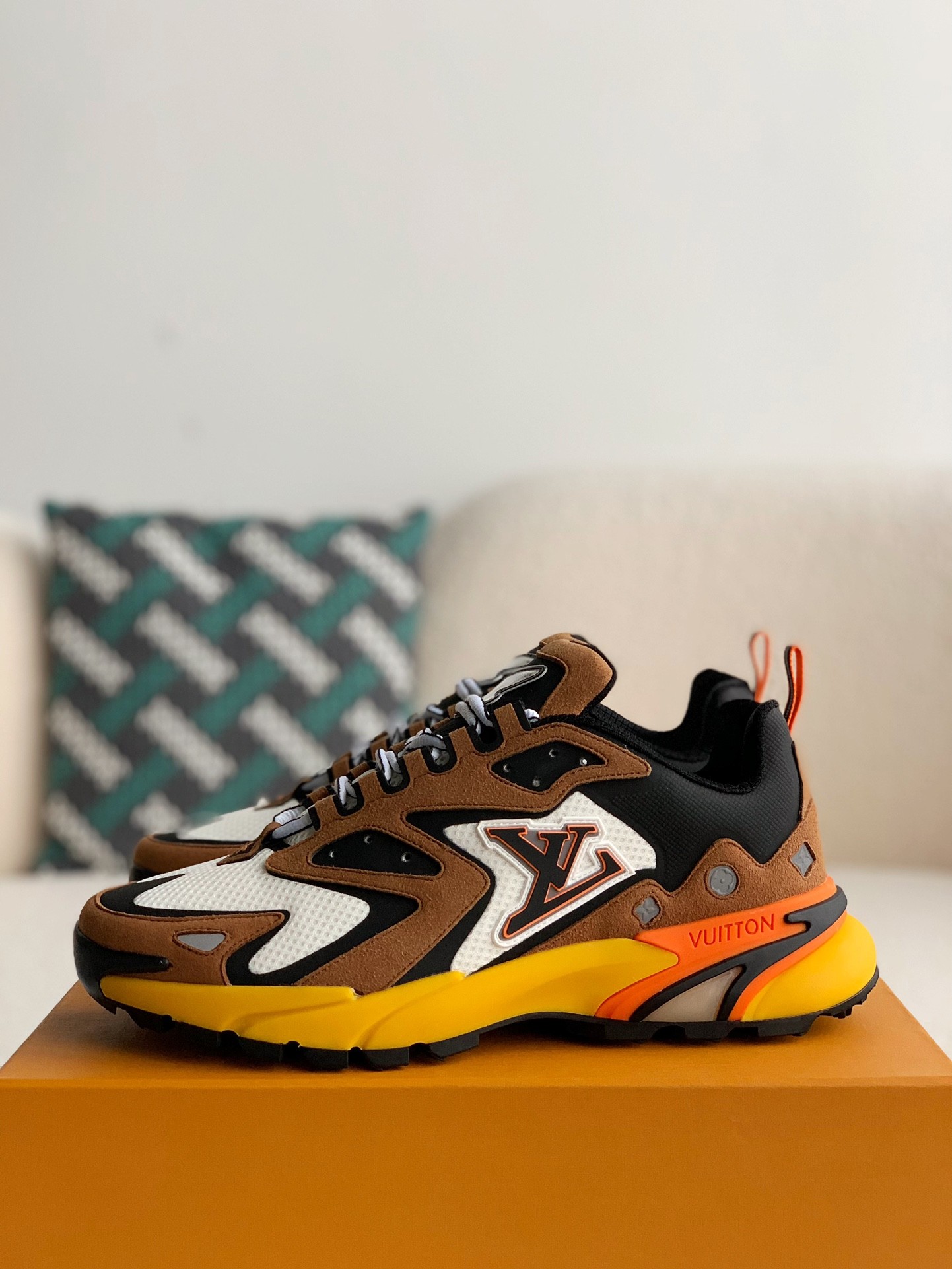 Louis Vuitton Runner Tatic Sneakers