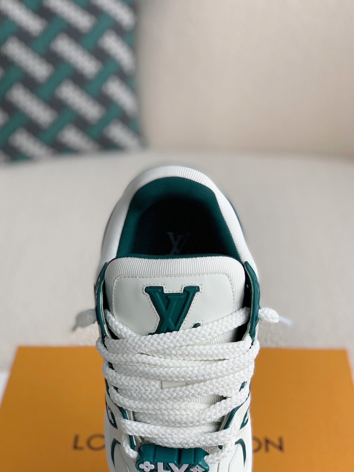 LOUIS VUITTON TRAINER MAXI SNEAKERS