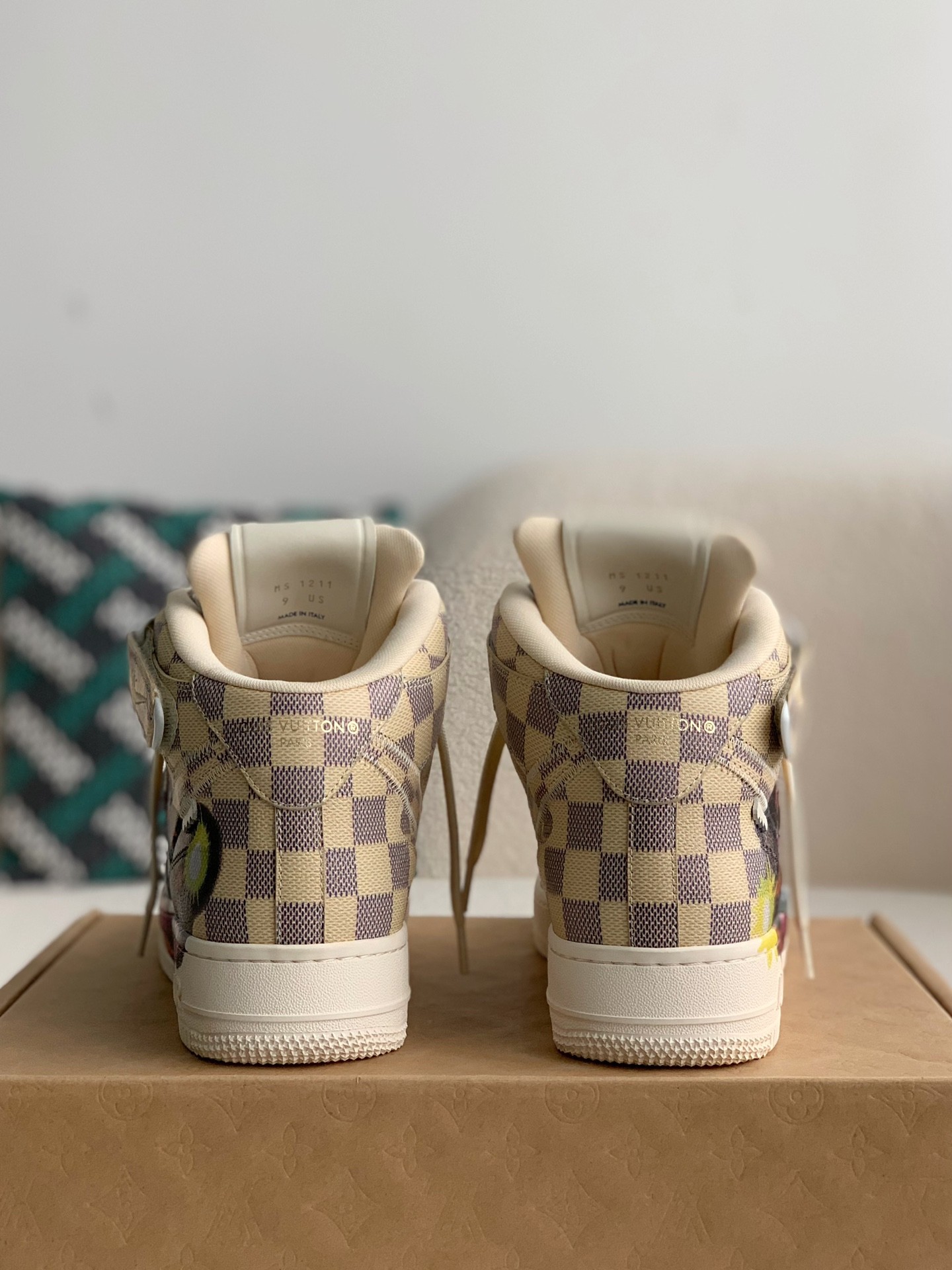 LOUIS VUITTON X NIKE AIR FORCE 1 hi gh Sneaker