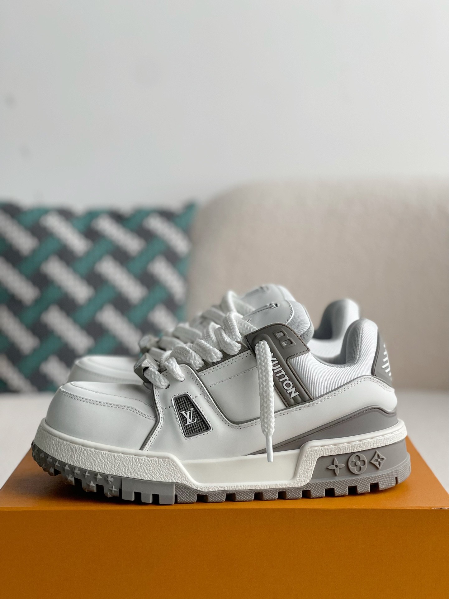 LOUIS VUITTON TRAINER MAXI SNEAKERS