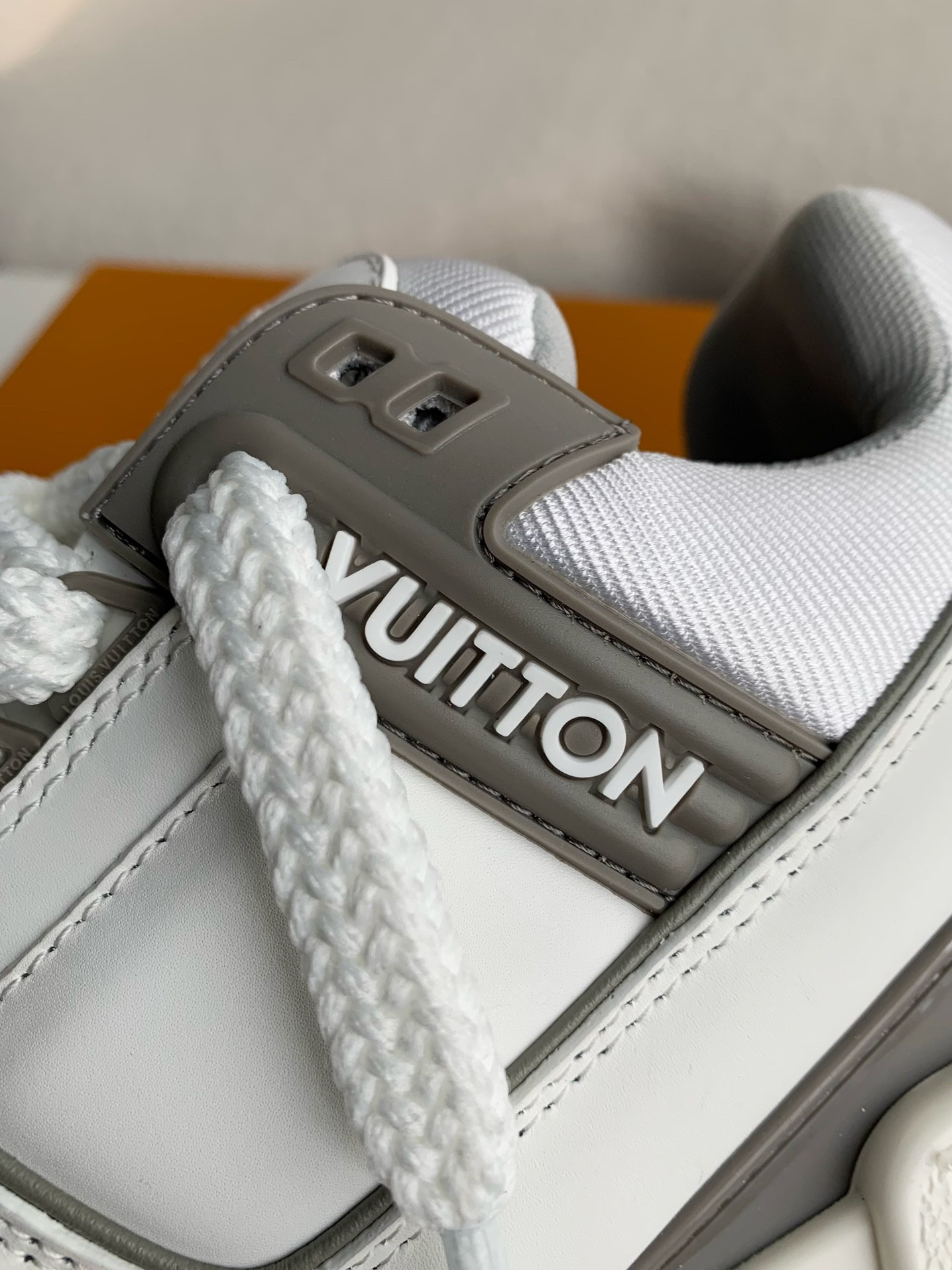 LOUIS VUITTON TRAINER MAXI SNEAKERS