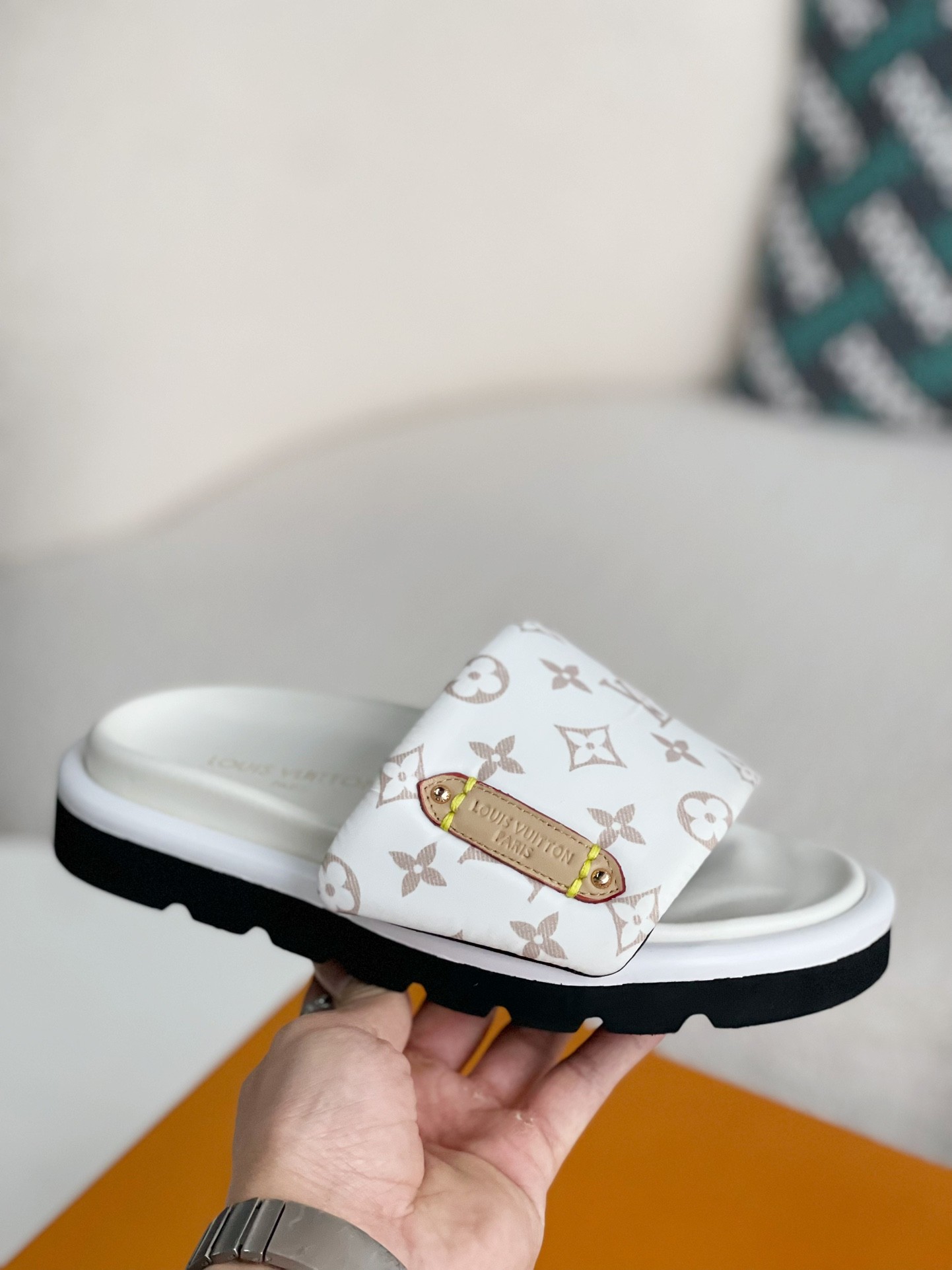 LOUIS VUITTON SLIPPERS