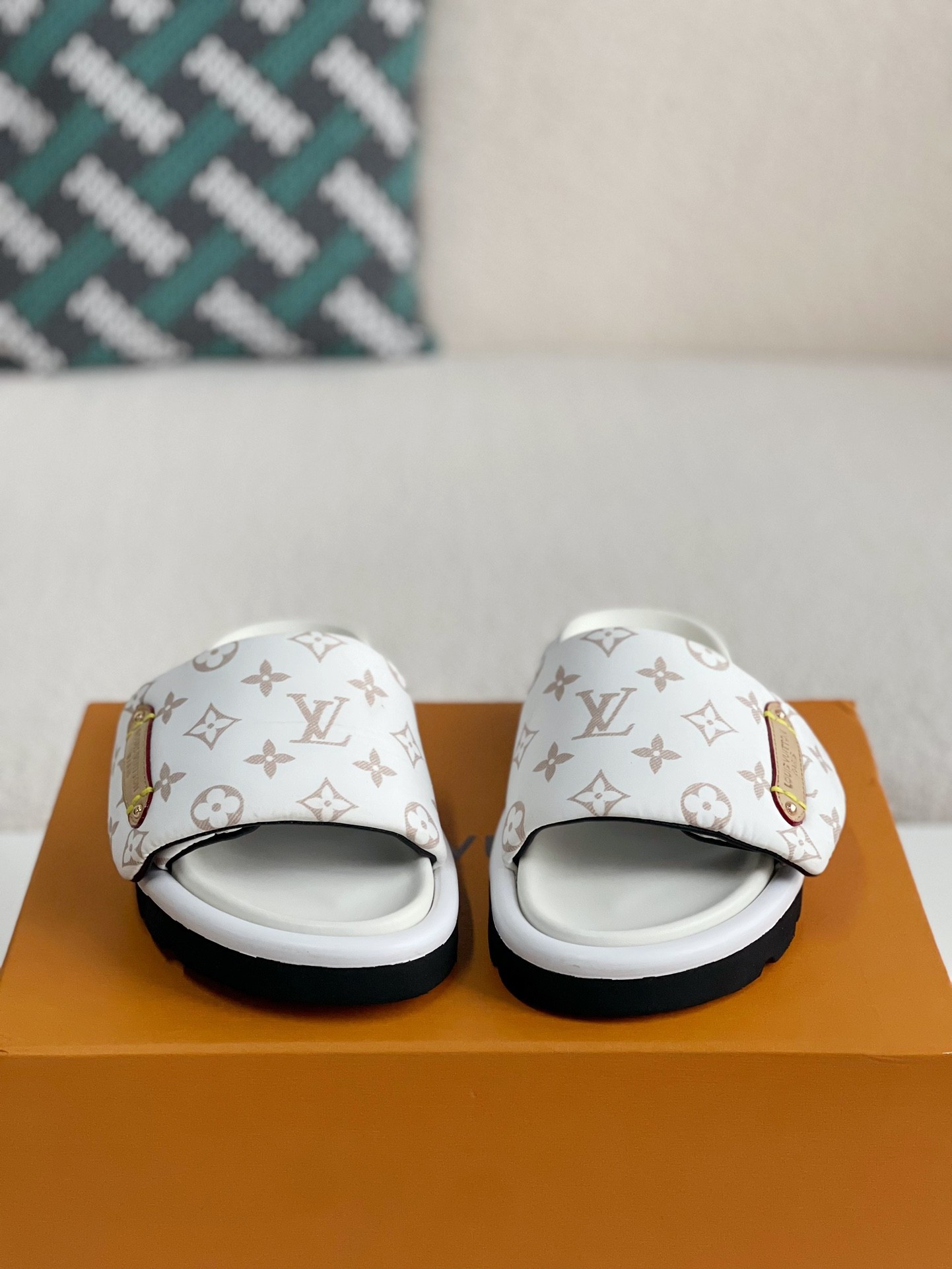 LOUIS VUITTON SLIPPERS