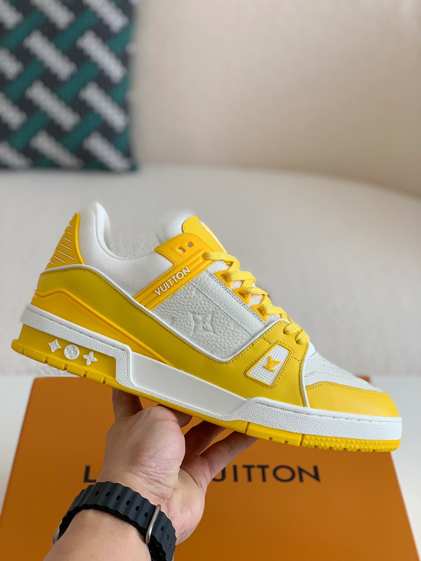 LOUIS VUITTON TRAINER Sneakers