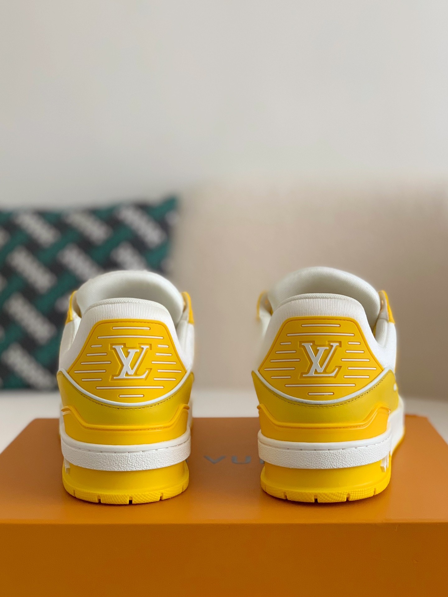 LOUIS VUITTON TRAINER Sneakers