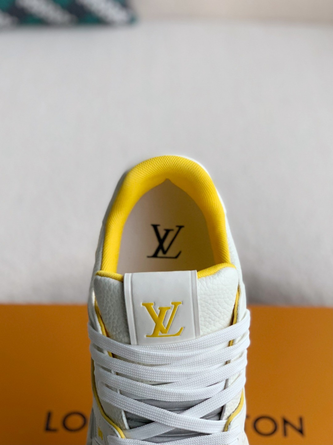 LOUIS VUITTON TRAINER SNEAKERS