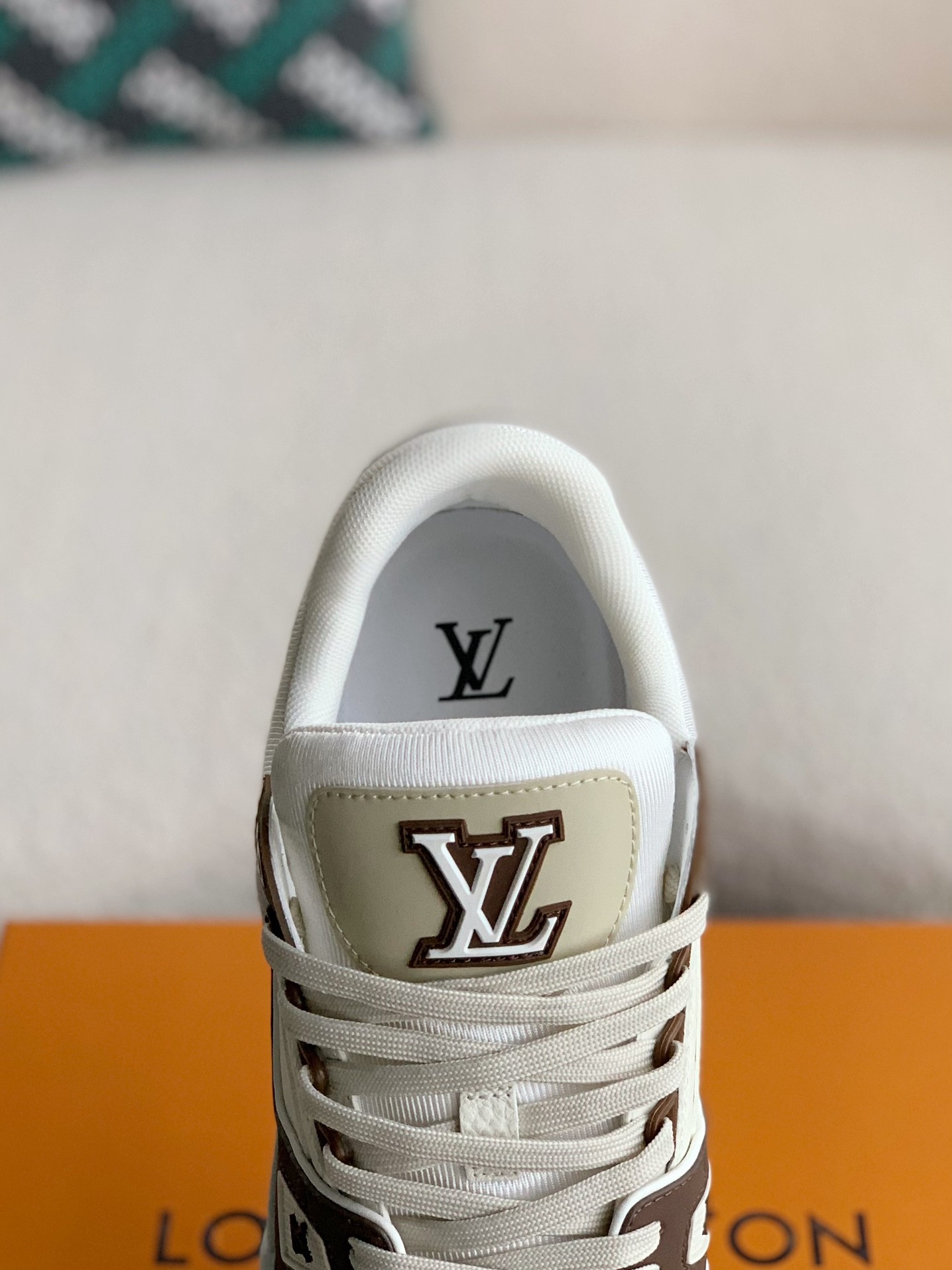 LOUIS VUITTON TRAINER Sneakers