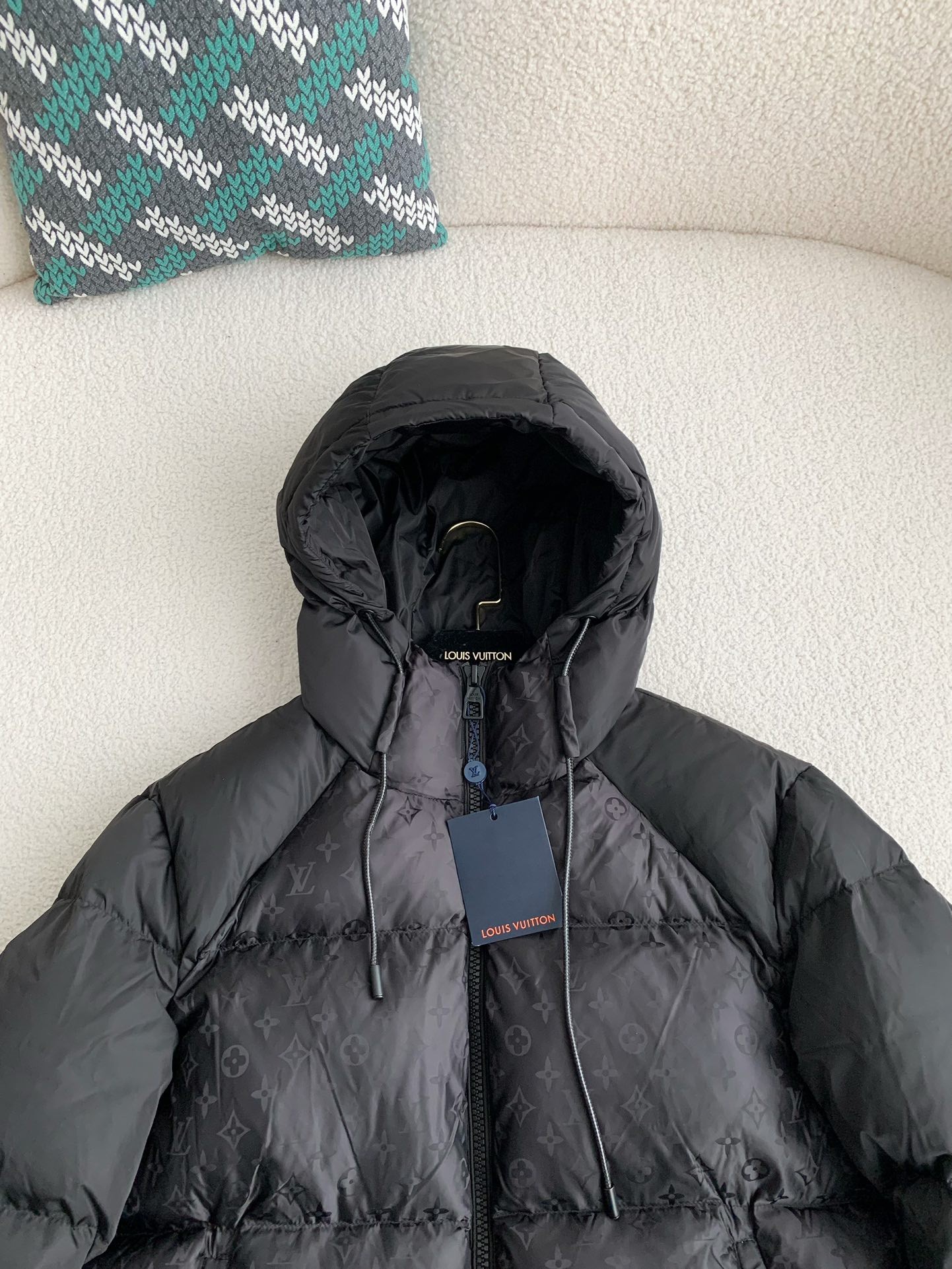 LOUIS VUITTON LOGO Down Jacket