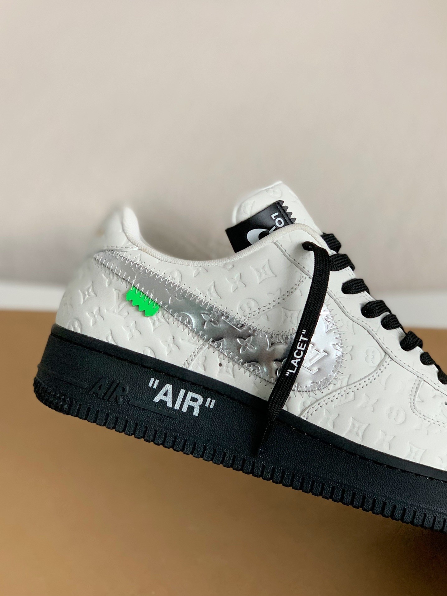 LOUIS VUITTON x Nike Air Force 1 low