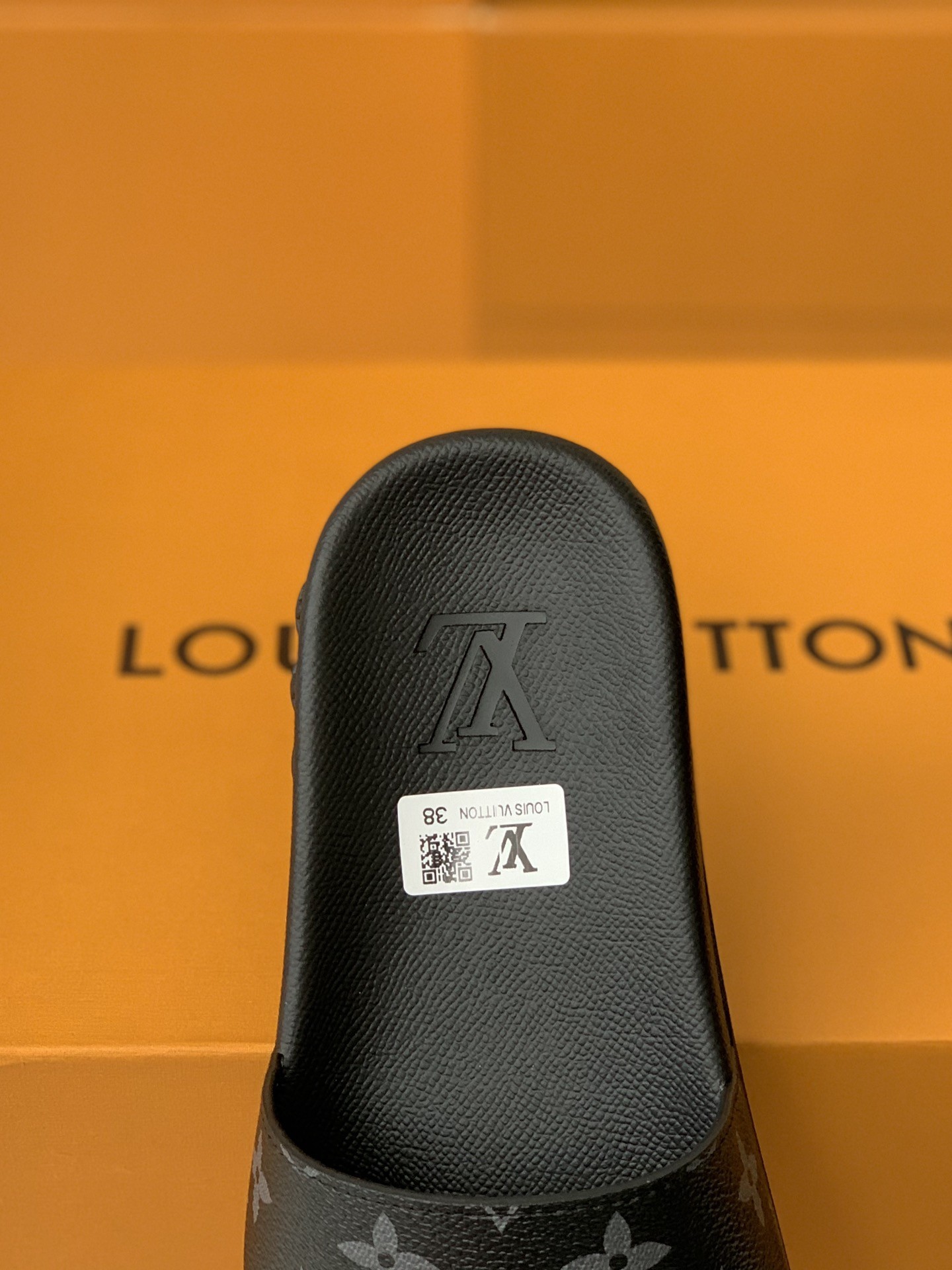 LOUIS VUITTON WOMEN'S SLIPPERS