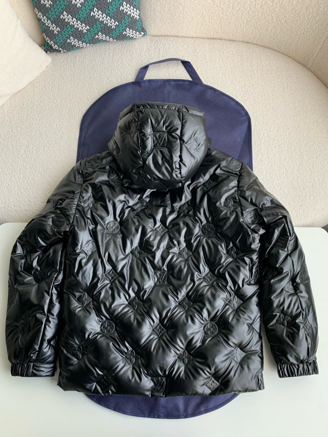 LOUIS VUITTON LOGO Down jacket