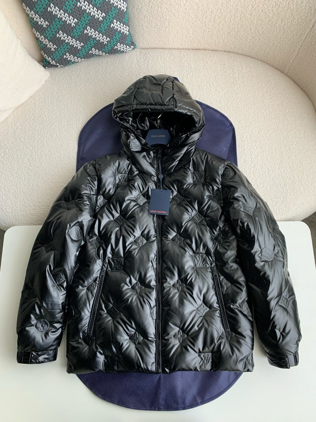 LOUIS VUITTON LOGO Down jacket