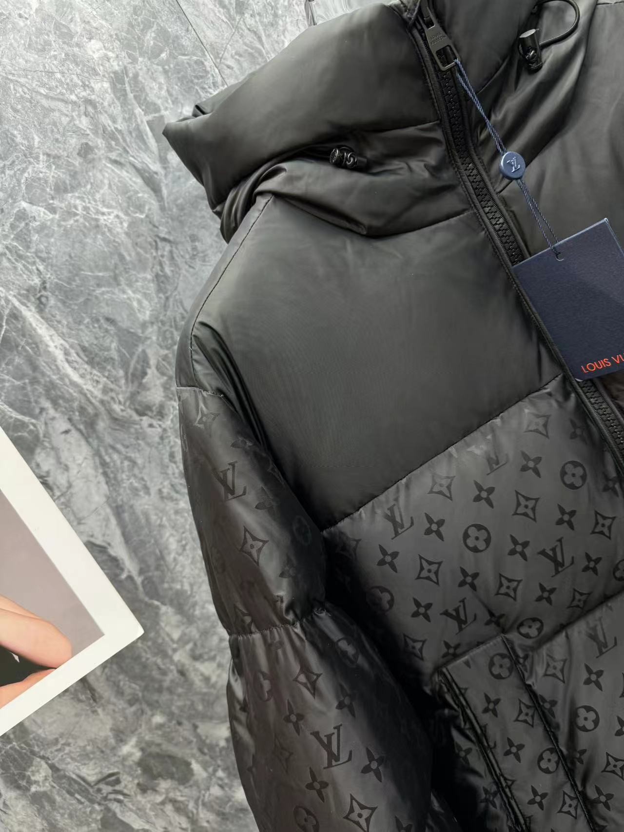 lv 24 new hooded down jacket