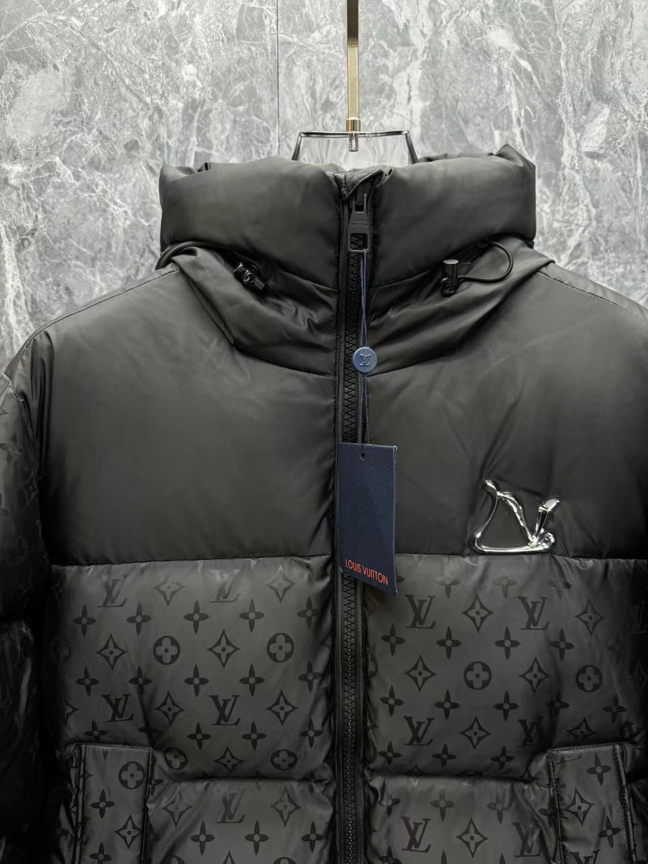 lv 24 new hooded down jacket