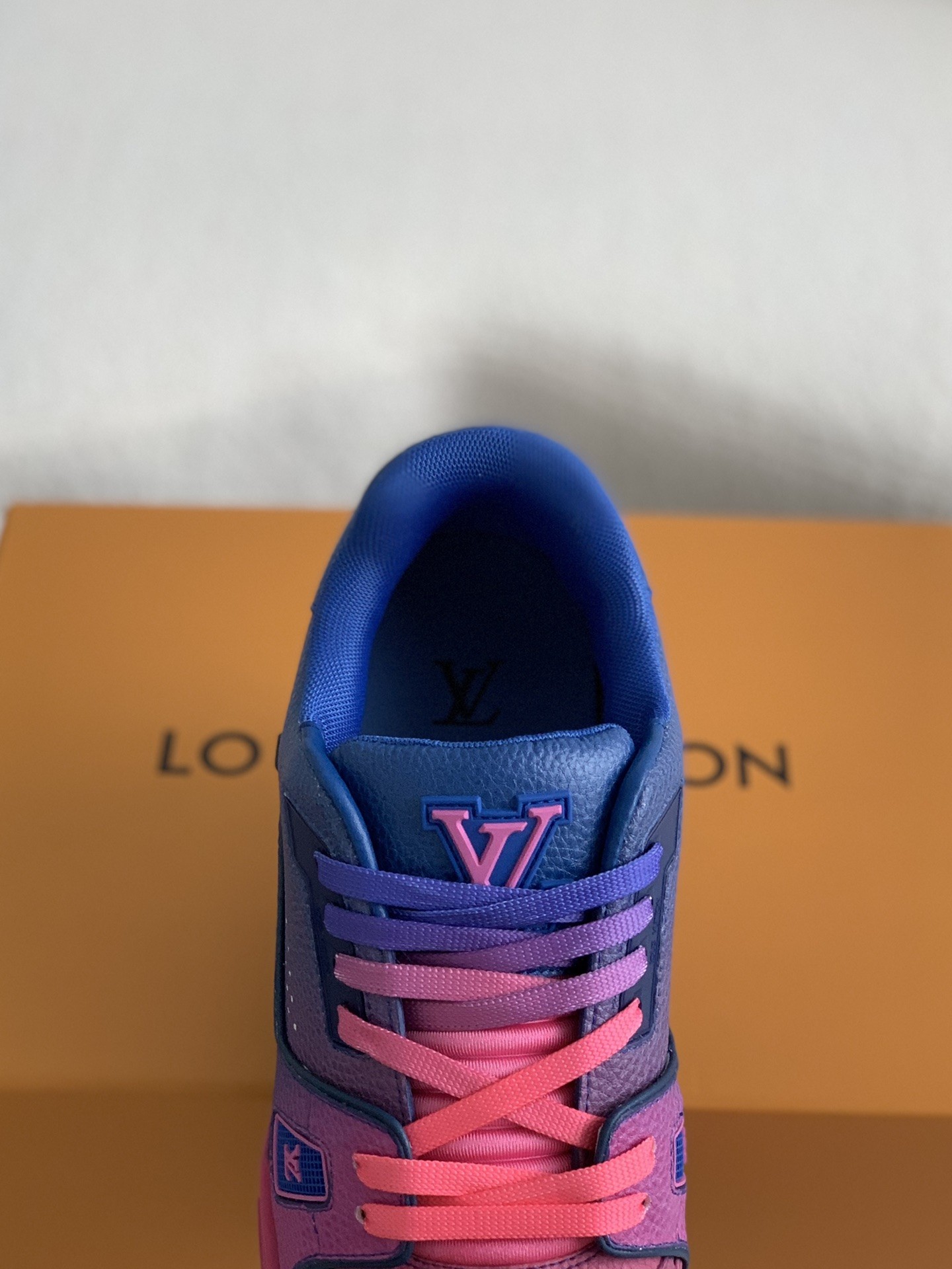 LOUIS VUITTON TRAINER MSO119 Sne akers