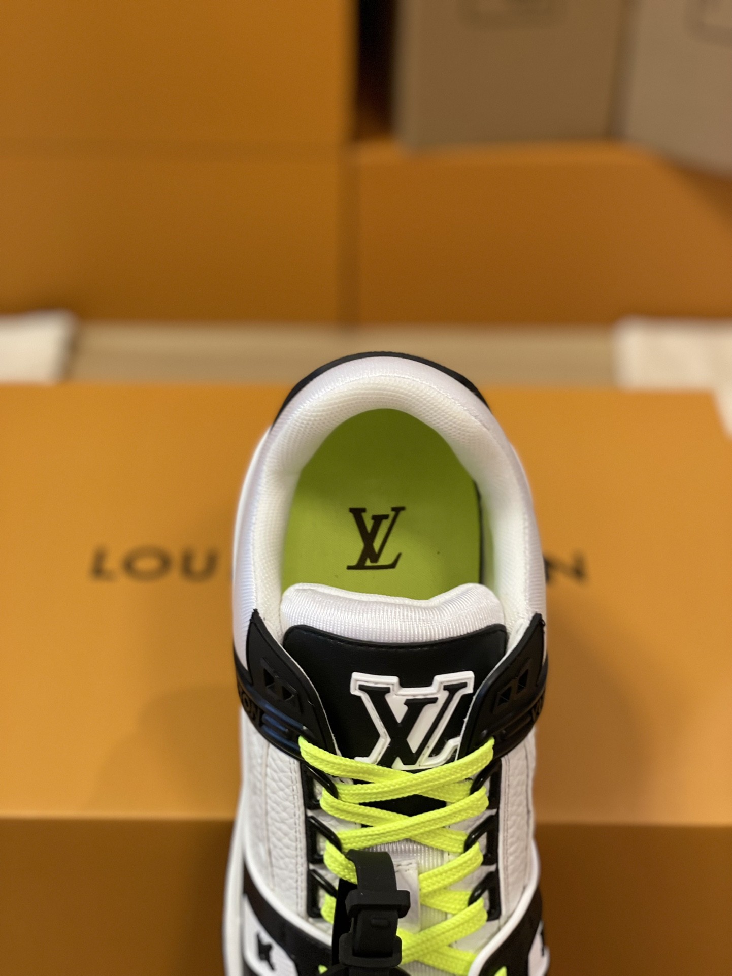 LOUIS VUITTON TRAINER 1A5Q1C Sneakers