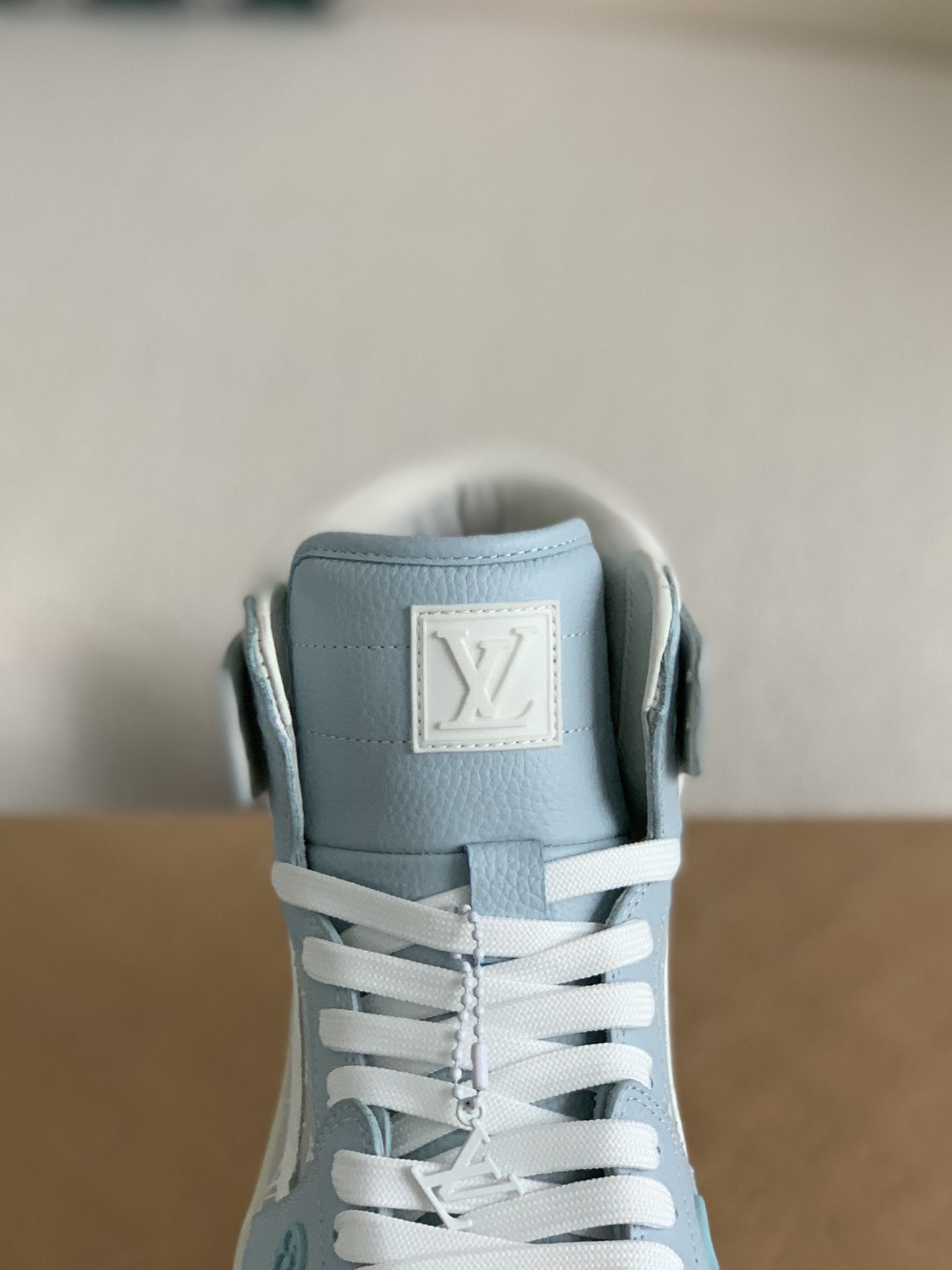 Louis Vuitton Jordan1 sneaker