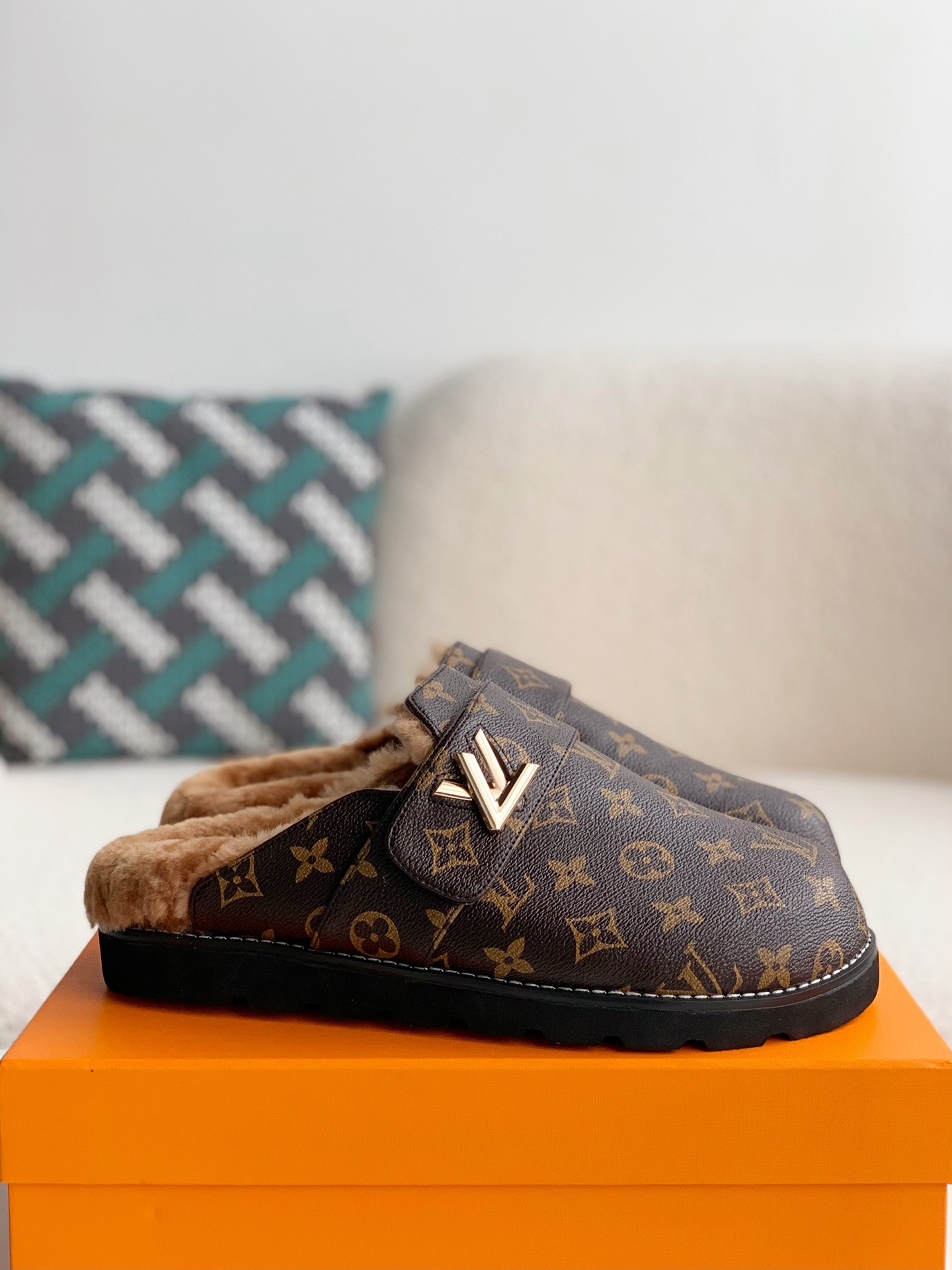 Louis Vuitton Easy Sandals