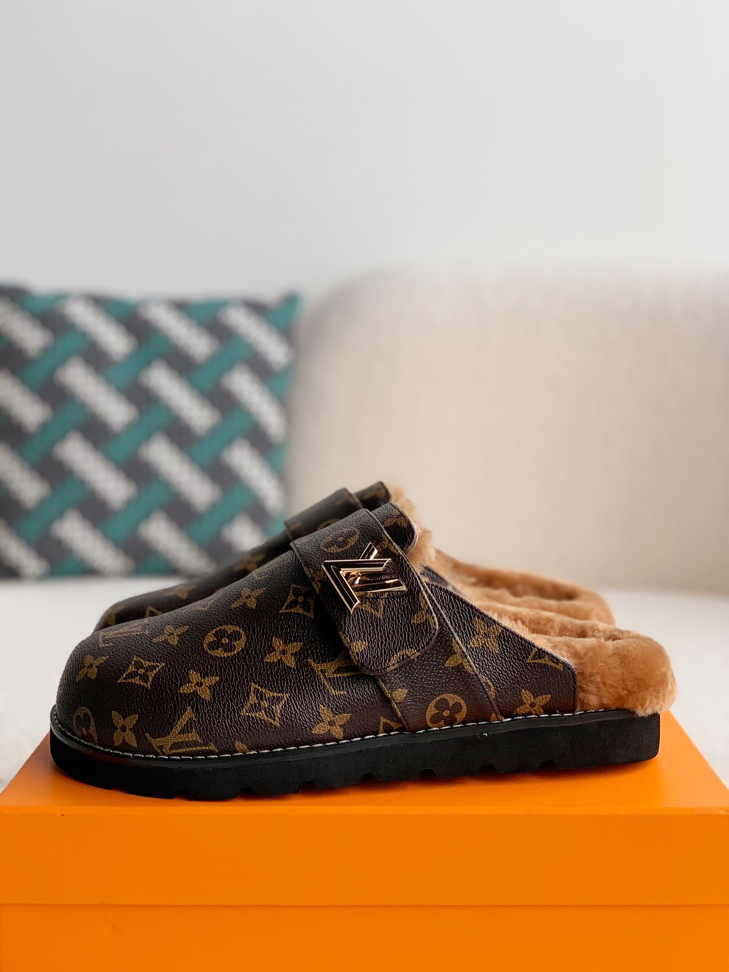 Louis Vuitton Easy Sandals