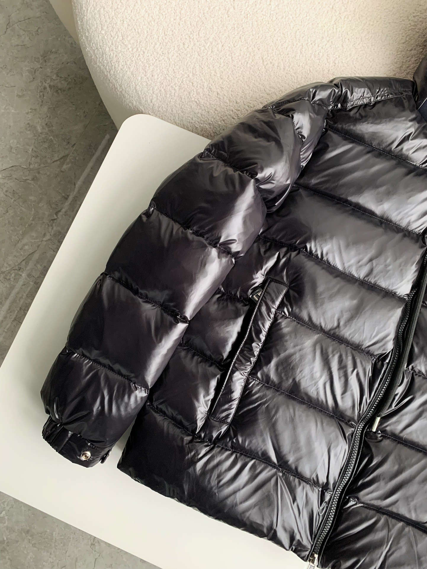 MONCLER MONTBELIARD DOWN JACK ET