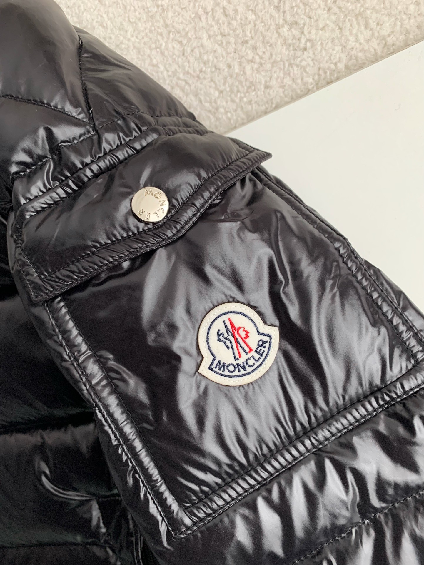 MONCLER MONTBELIARD DOWN JACK ET